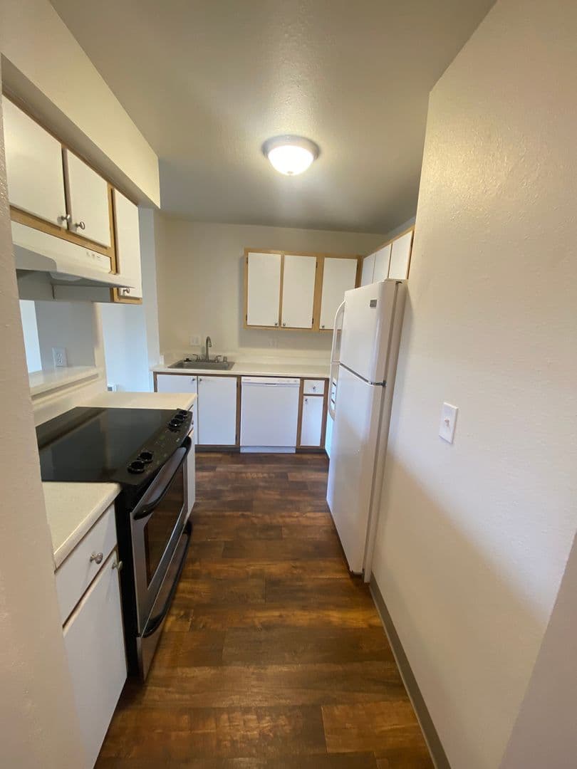 Steeple Chase Apartments, LLC 20 of 32
