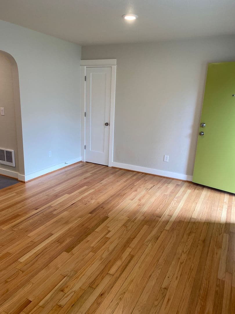 Alberta Arts 4-Plex Hardwoods 1250 Basement WD, DW, Quartz, Tile 34 of 49