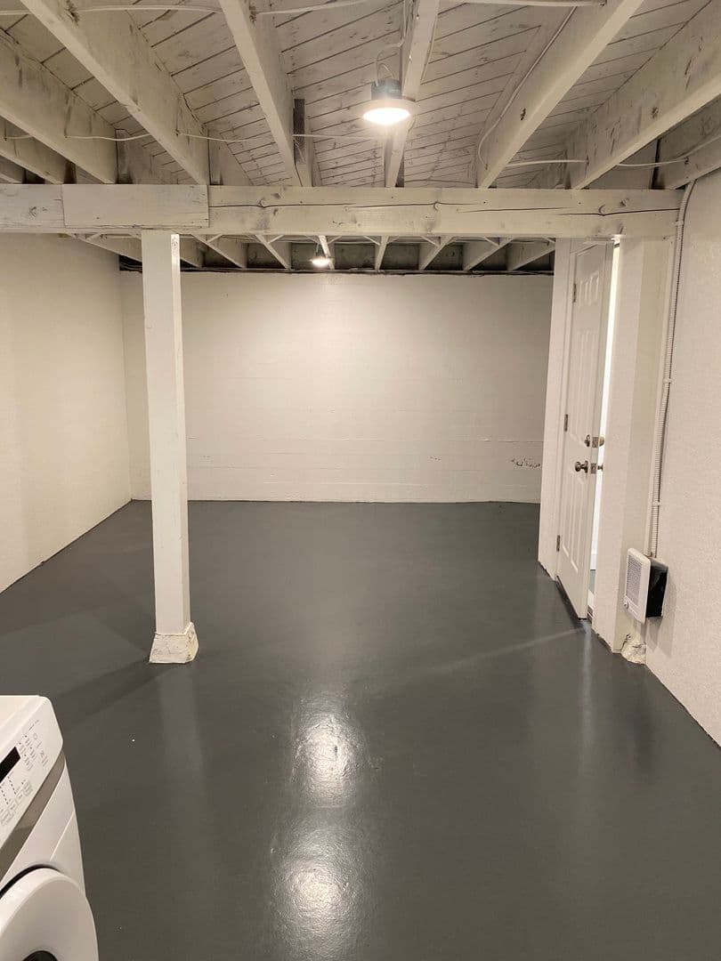 Alberta Arts 4-Plex Hardwoods 1250 Basement WD, DW, Quartz, Tile 44 of 49