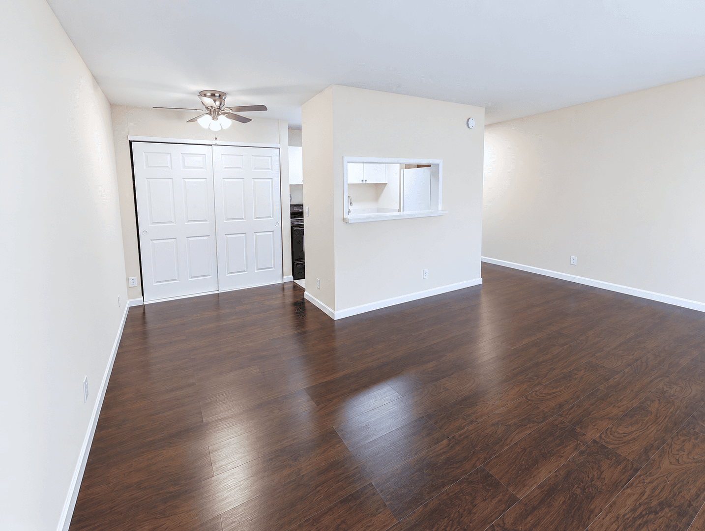 Cordova Apartments 3 of 8