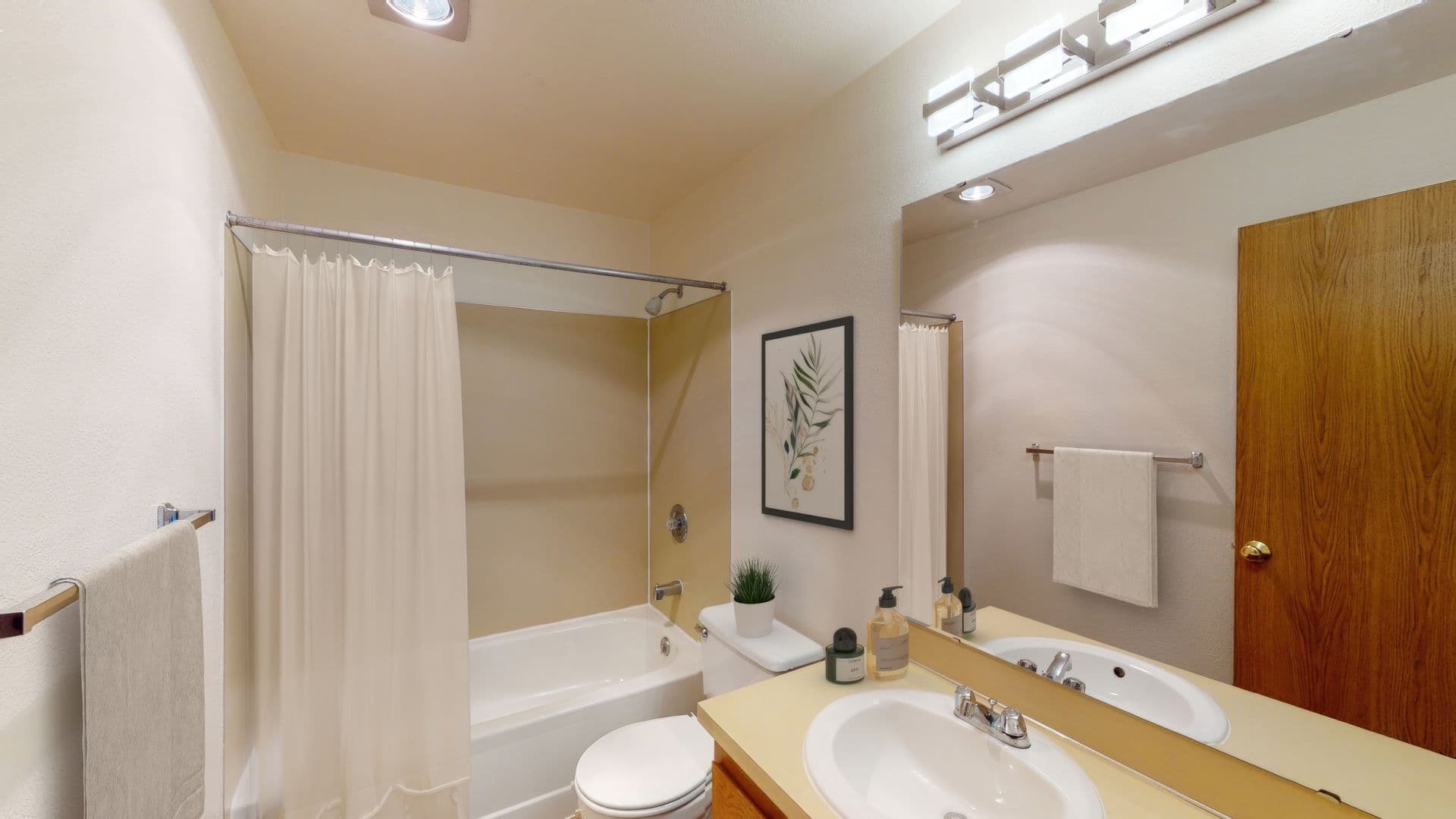 Willow Bay Apartments 9 of 9