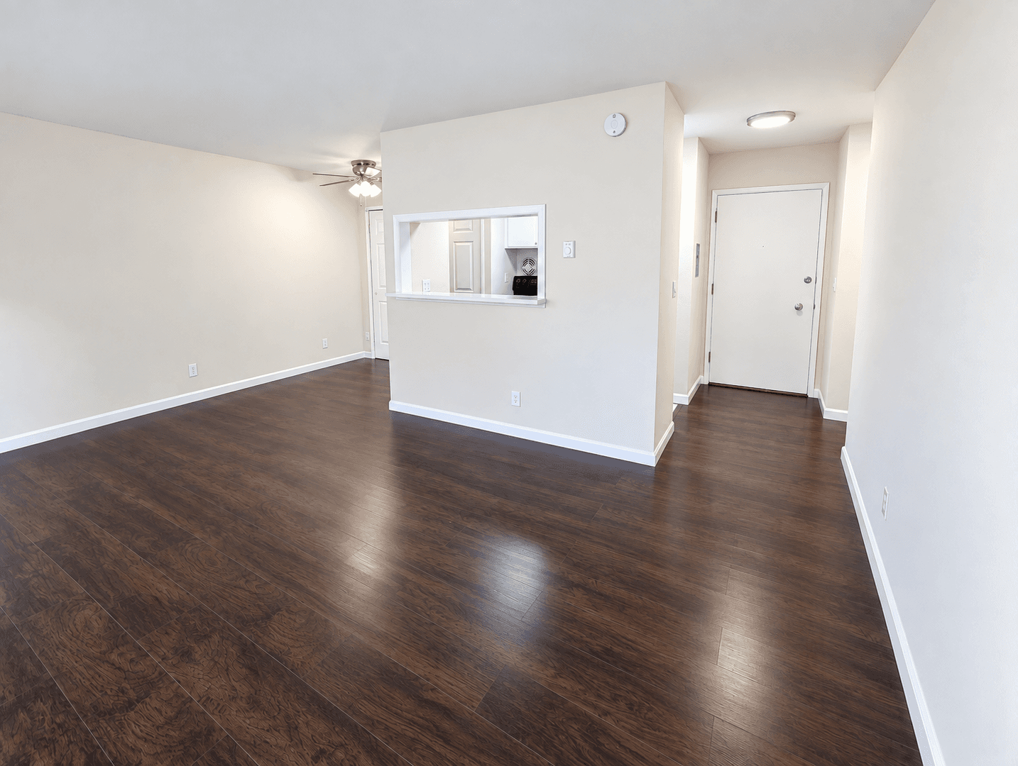 Cordova Apartments 2 of 8