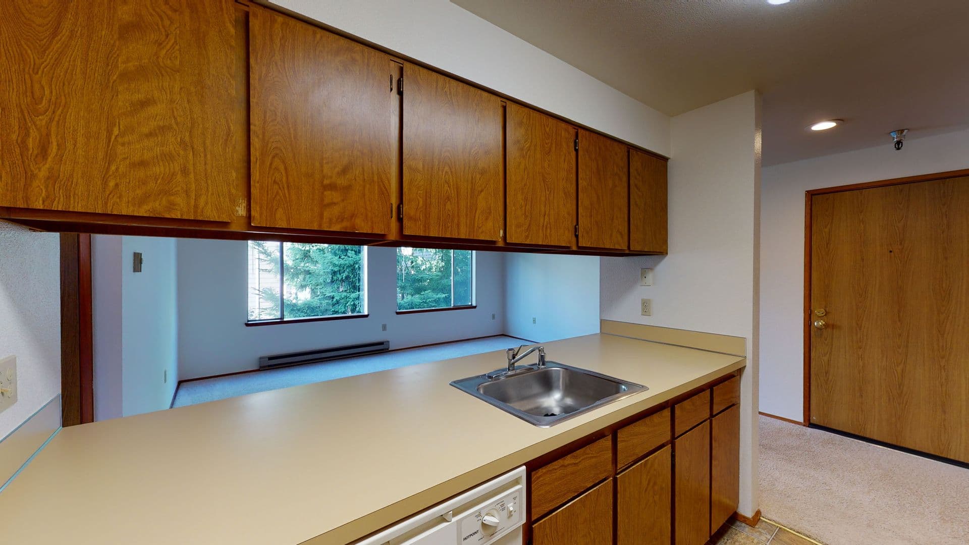 Willow Bay Apartments 4 of 8