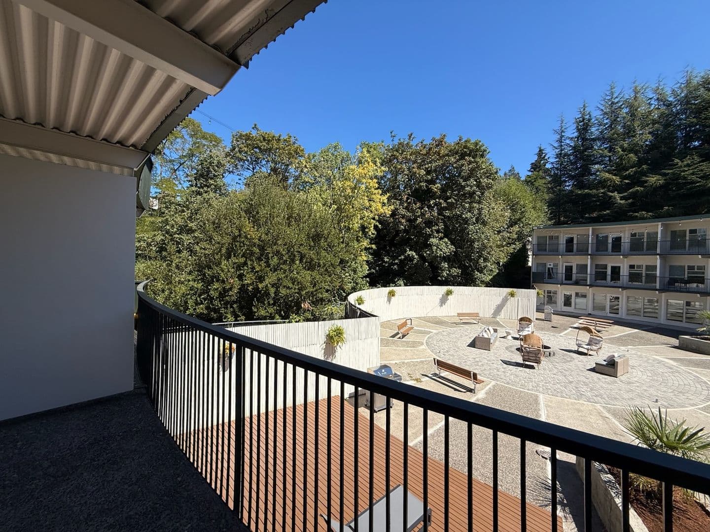 Crescent Apartments 12 of 12