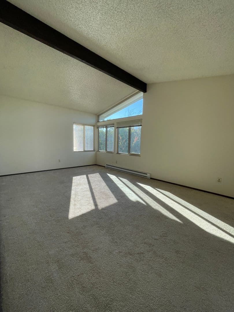 Wingate Apartments 4 of 10