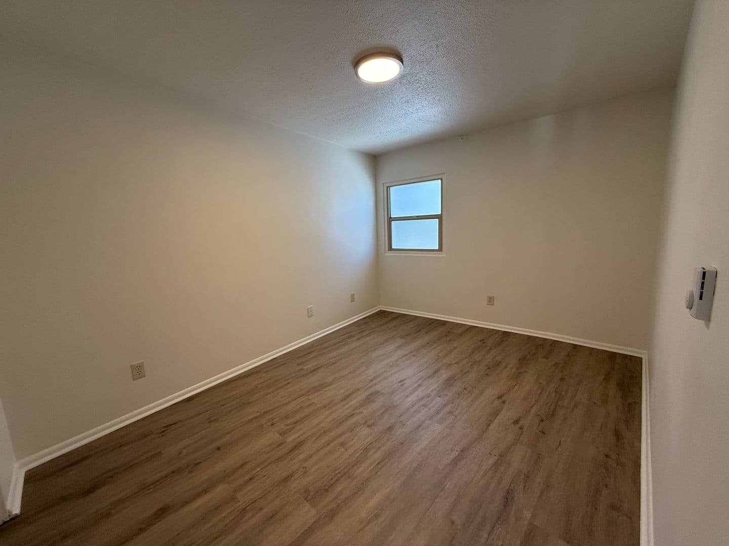 Crescent Apartments 8 of 12