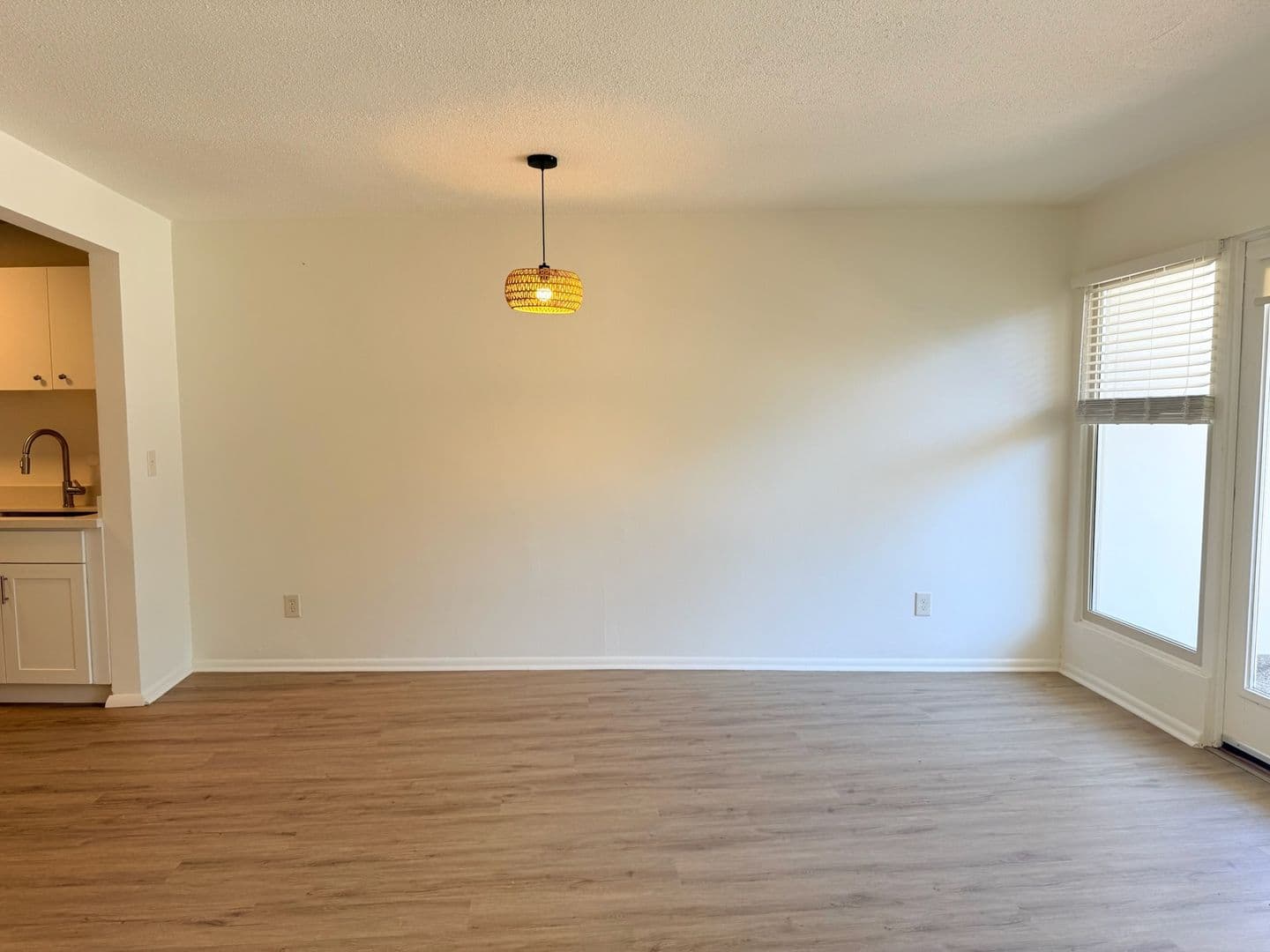 Crescent Apartments 4 of 12