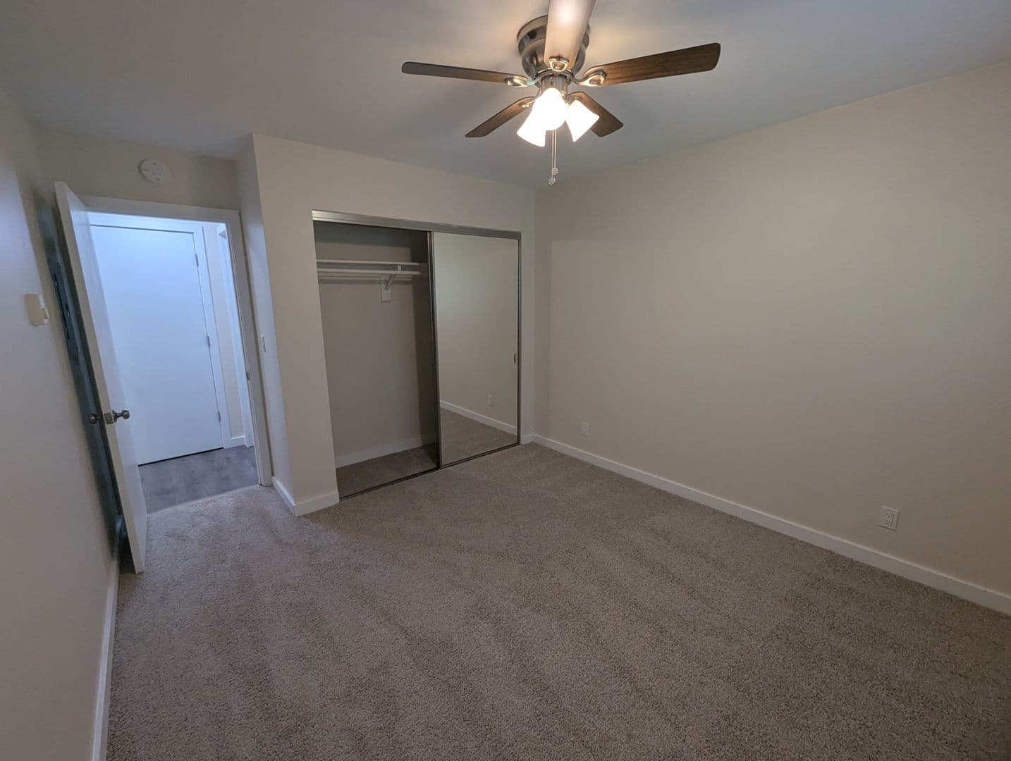 Cordova Apartments 5 of 7