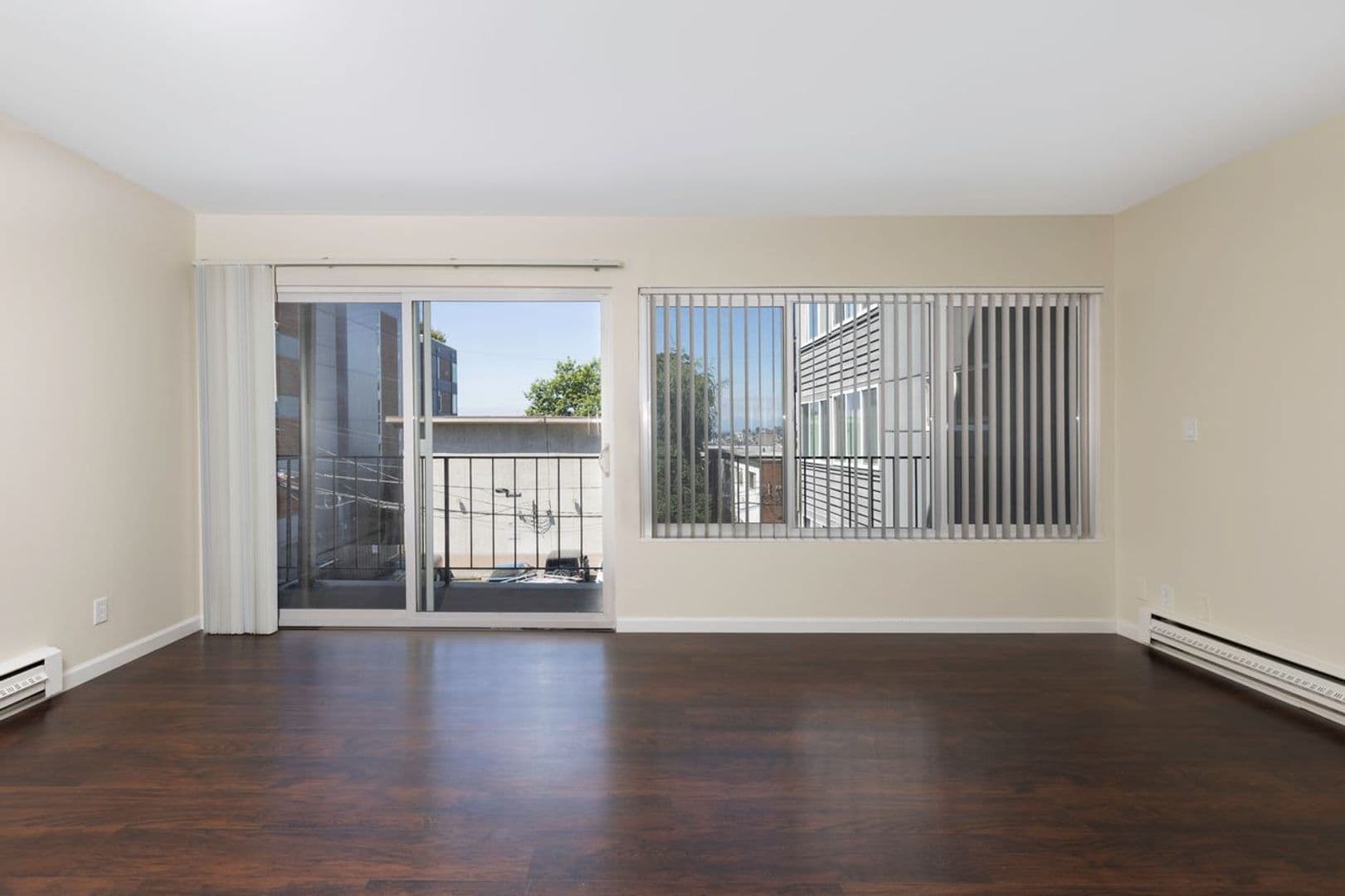 Cordova Apartments 4 of 11