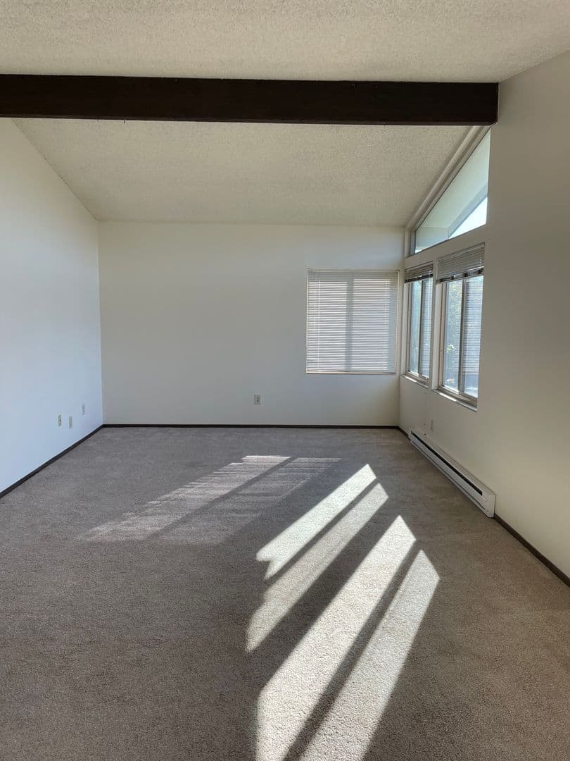 Wingate Apartments 3 of 10