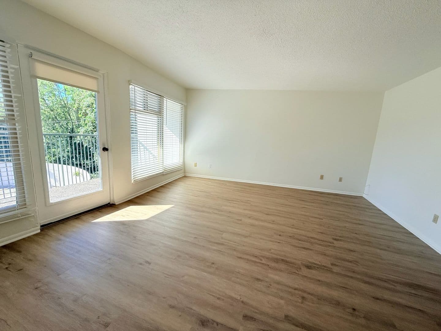 Crescent Apartments 2 of 9