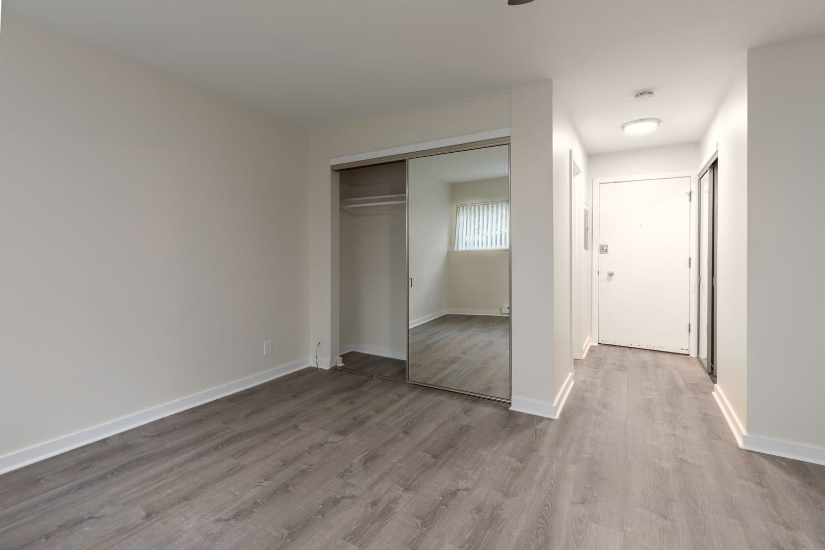 Cordova Apartments 3 of 8