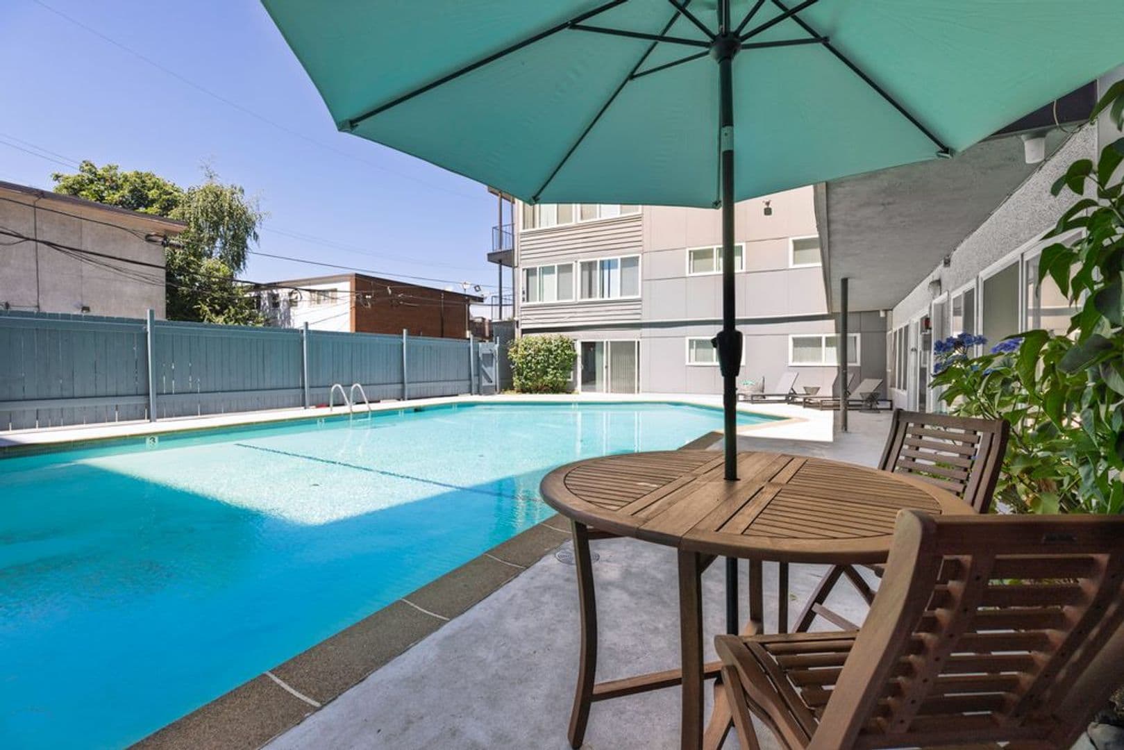 Cordova Apartments 2 of 11