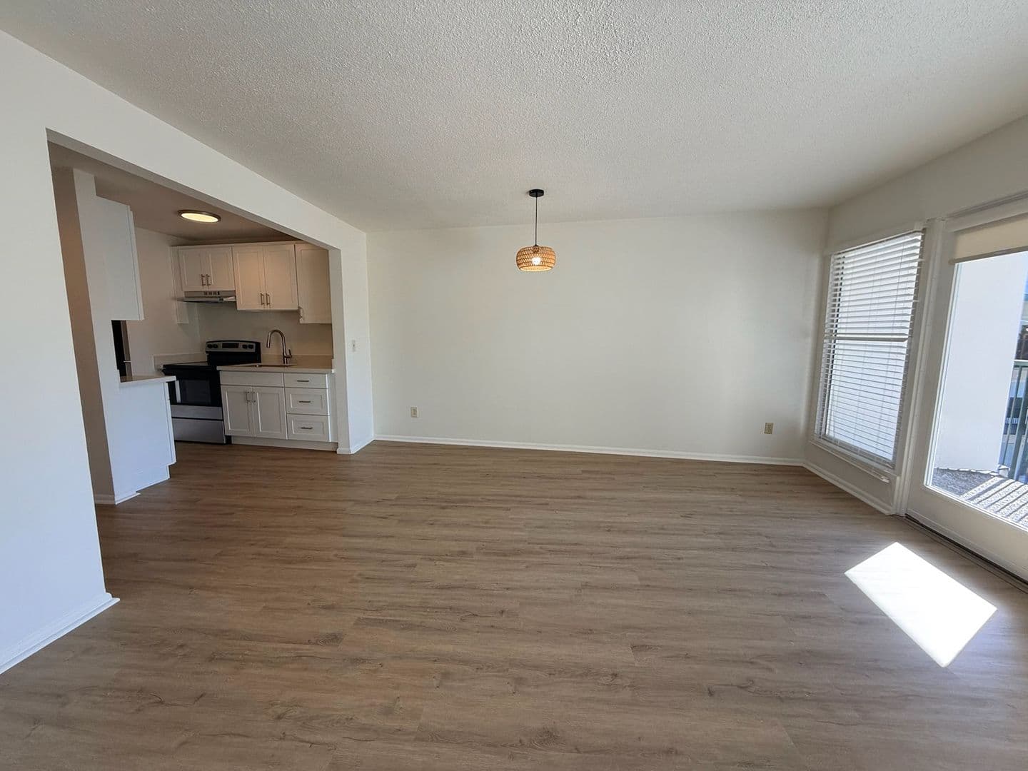 Crescent Apartments 4 of 9