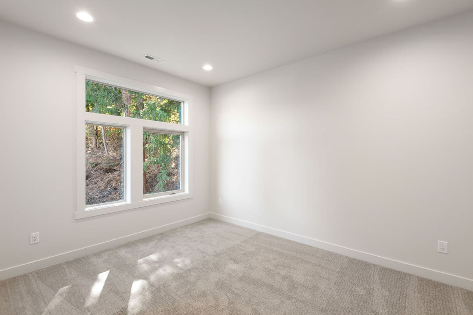 Hidden Hills Condominiums 22 of 27