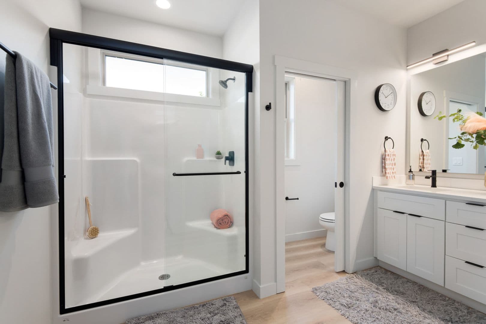 Hidden Hills Condominiums 18 of 27