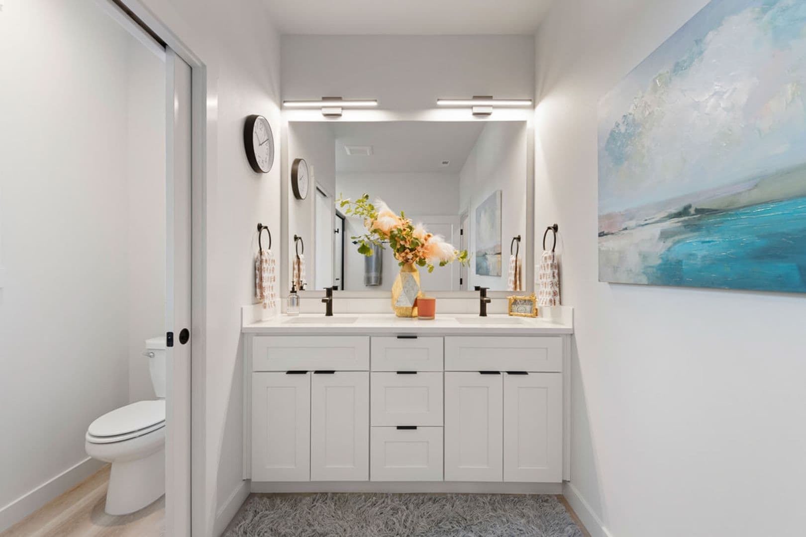 Hidden Hills Condominiums 19 of 27