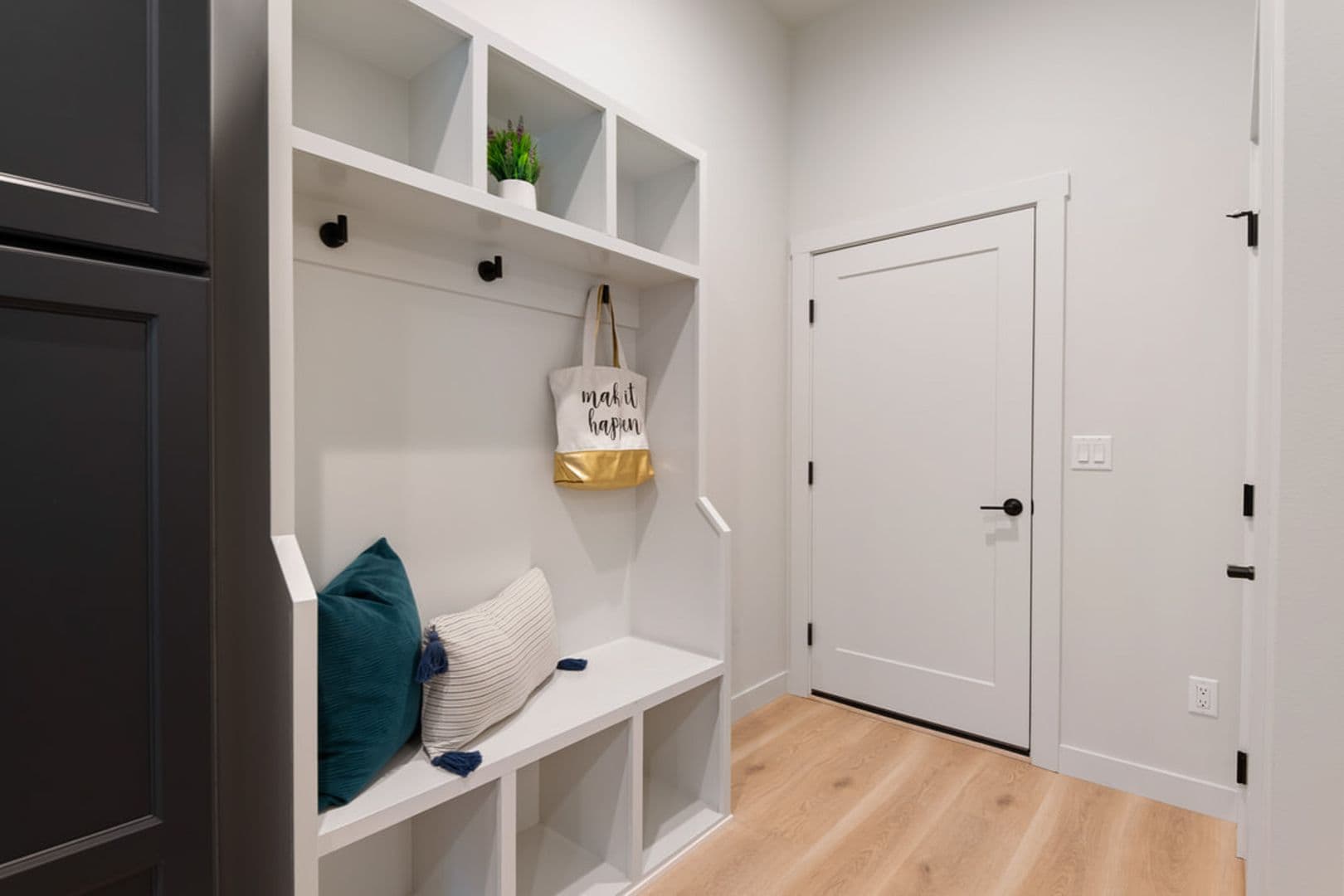 Hidden Hills Condominiums 12 of 27