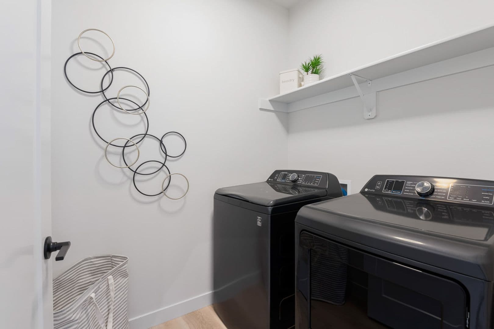 Hidden Hills Condominiums 26 of 27
