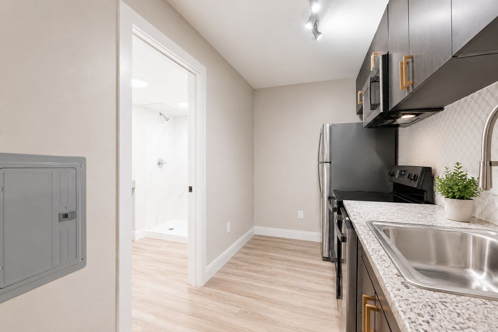 VEER Apartments 4 of 10