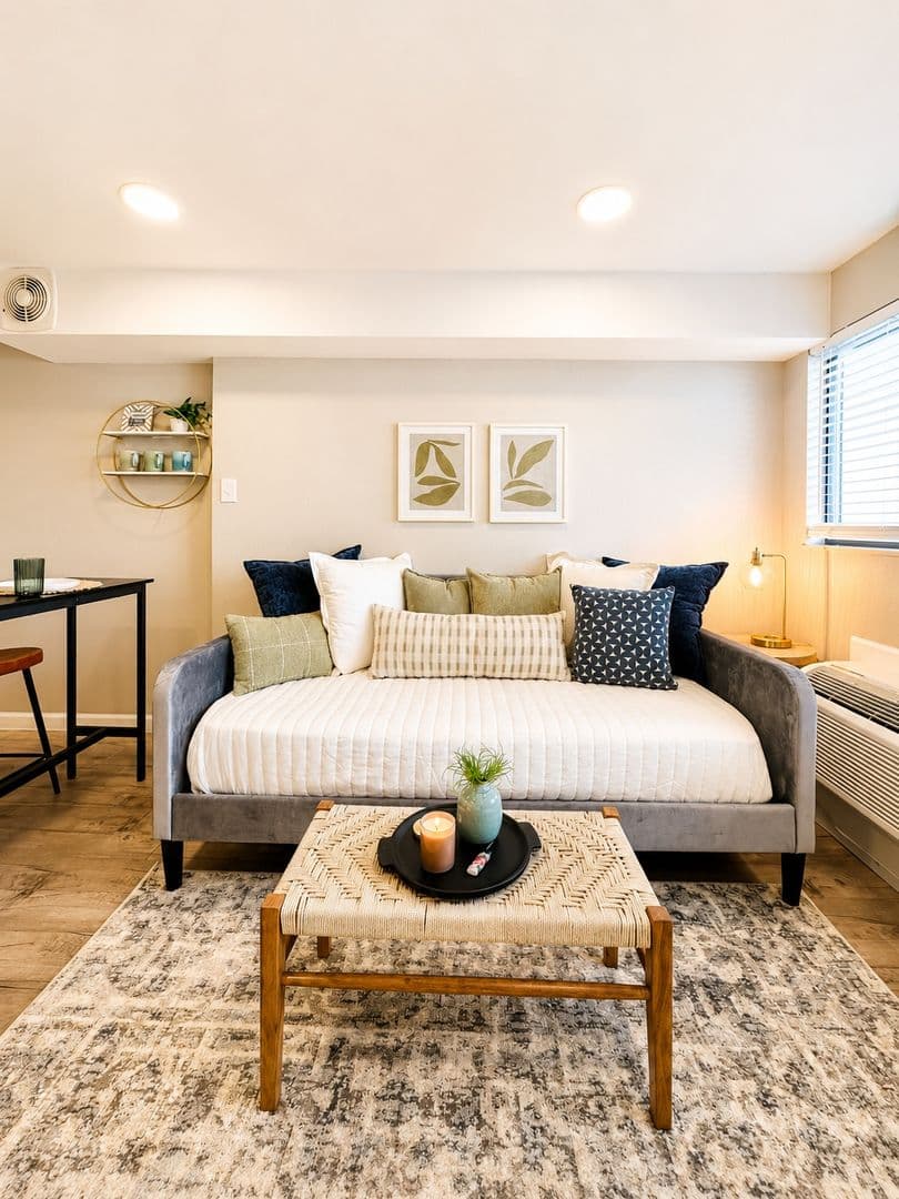 The Hedge Apartments (Hedge 2) 4 of 6