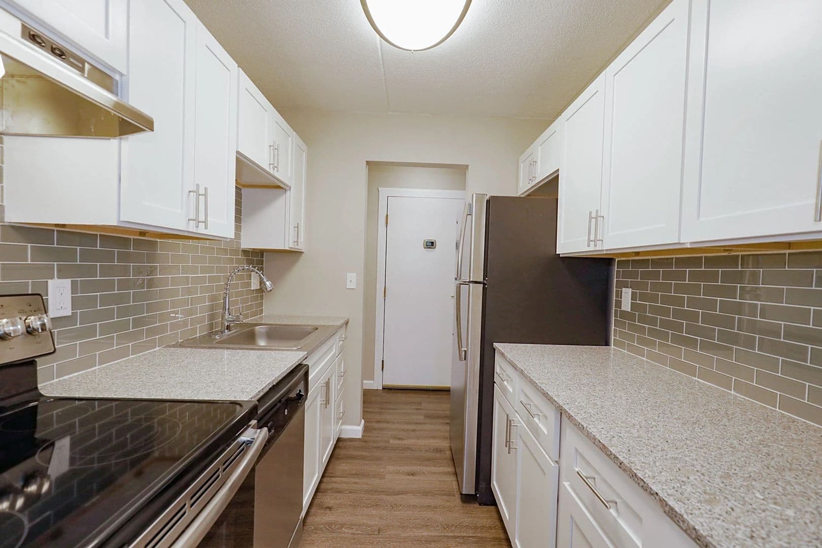 The Evalee Apartments 8 of 16