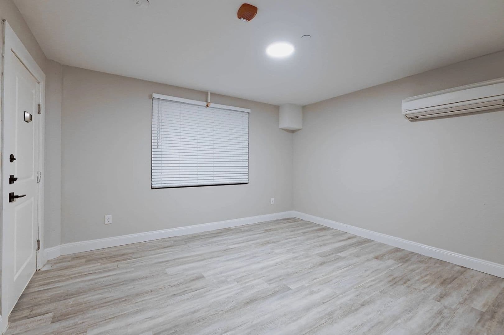 VEER Apartments 3 of 9