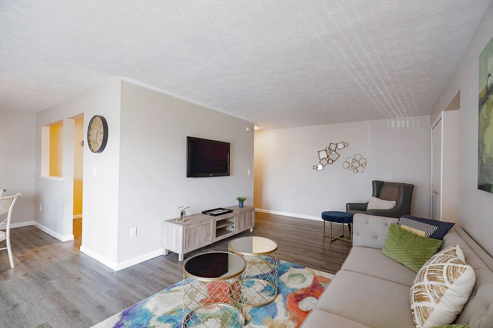 The Evalee Apartments 9 of 14