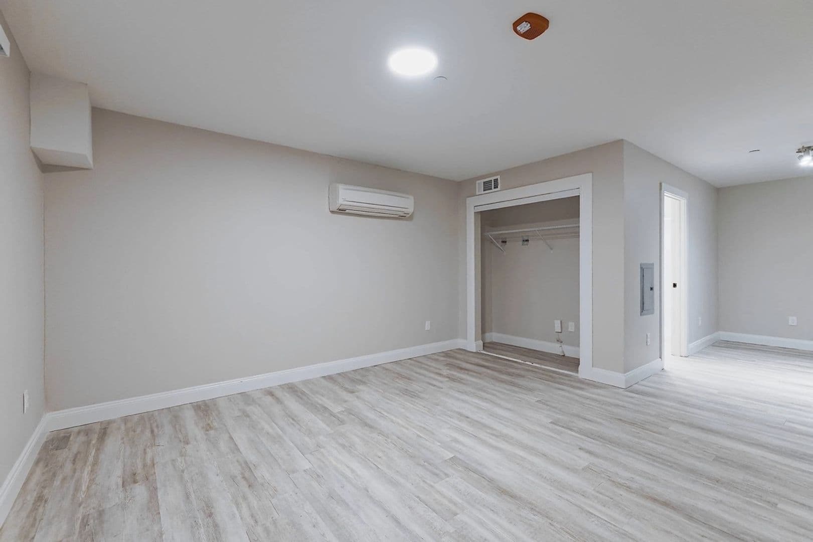 VEER Apartments 1 of 9