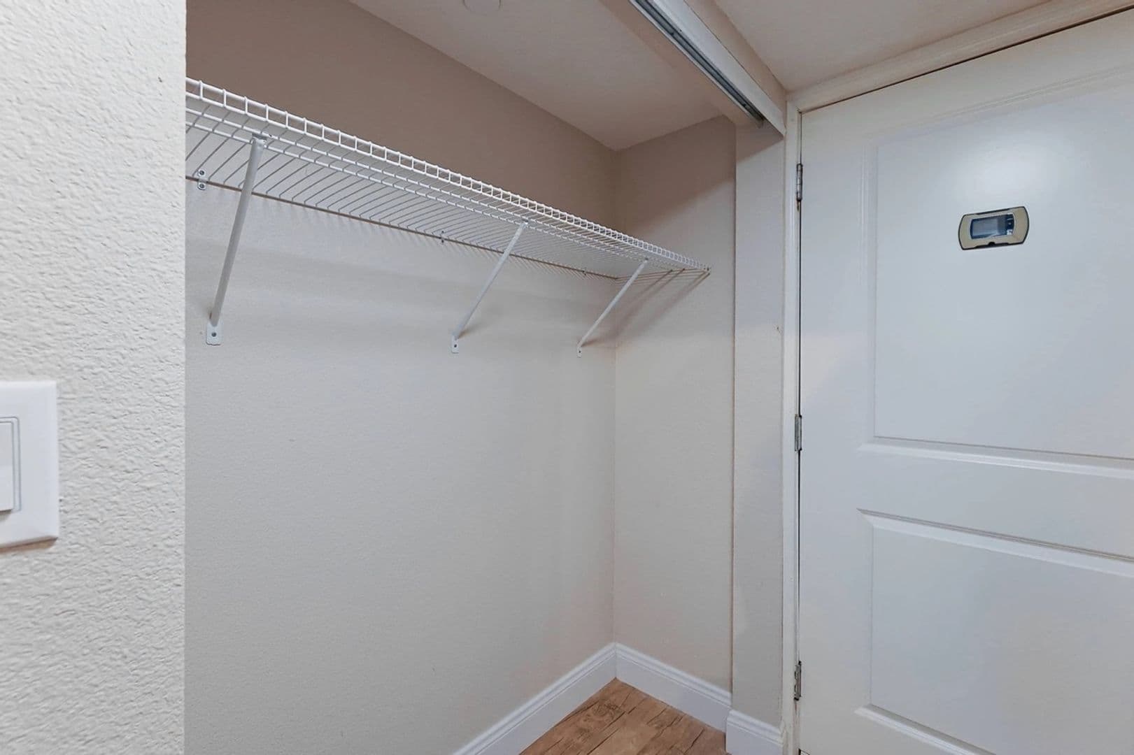 VEER Apartments 3 of 10