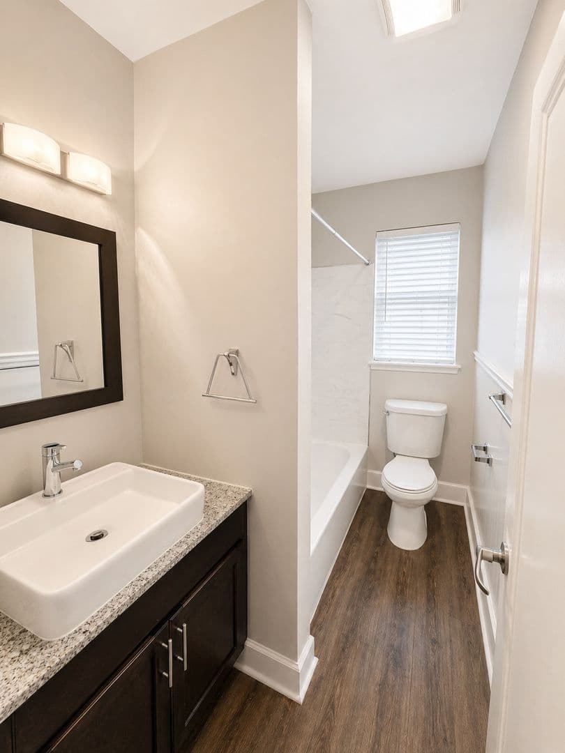 The Square at Squirrel Hill Apartments 9 of 11
