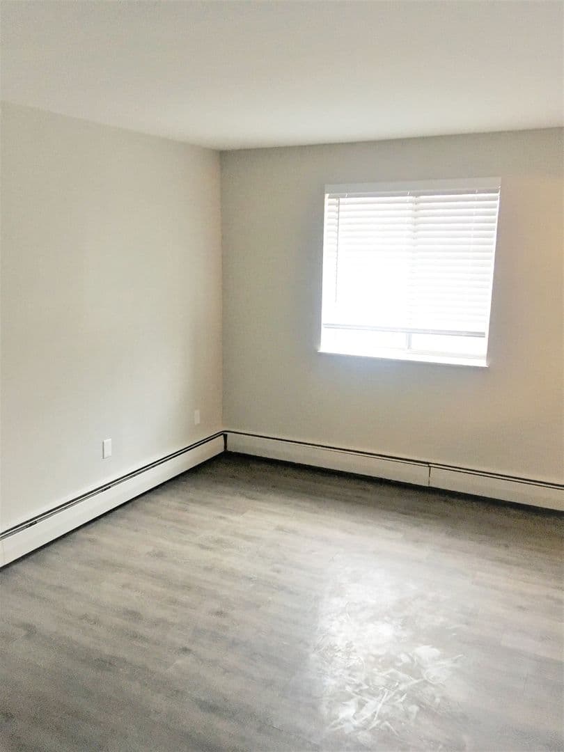 The Pearl Apartments 4 of 10