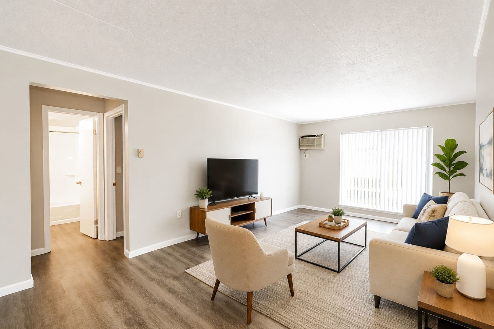 The Evalee Apartments 4 of 16