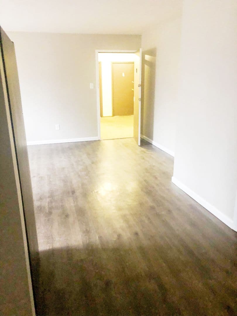 The Pearl Apartments 5 of 10