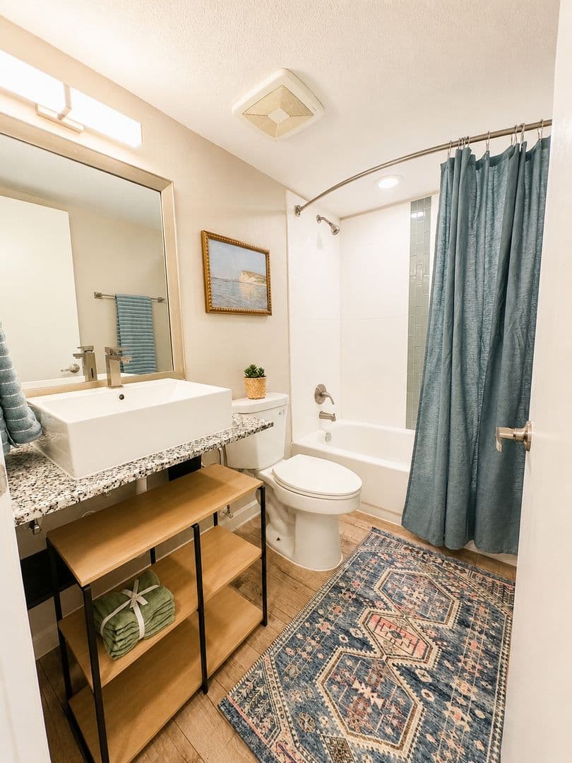 The Hedge Apartments (Hedge 2) 5 of 6