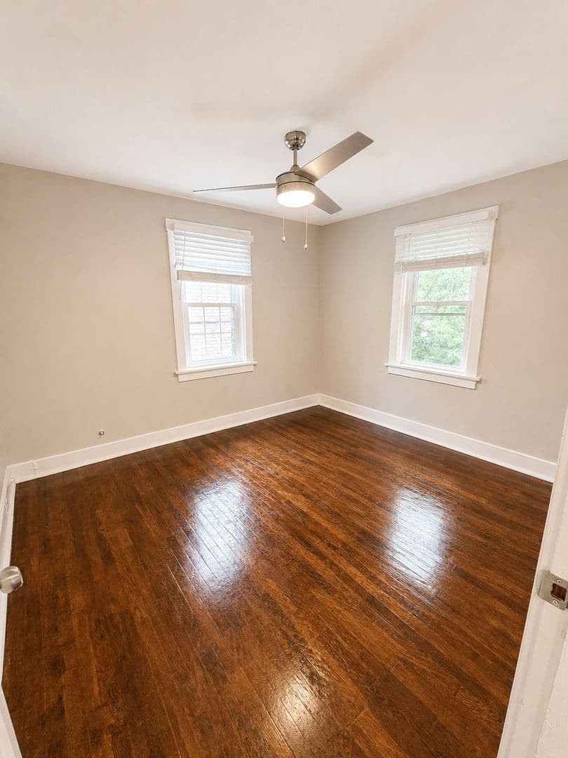 748 - 758 Shady Drive East 7 of 12