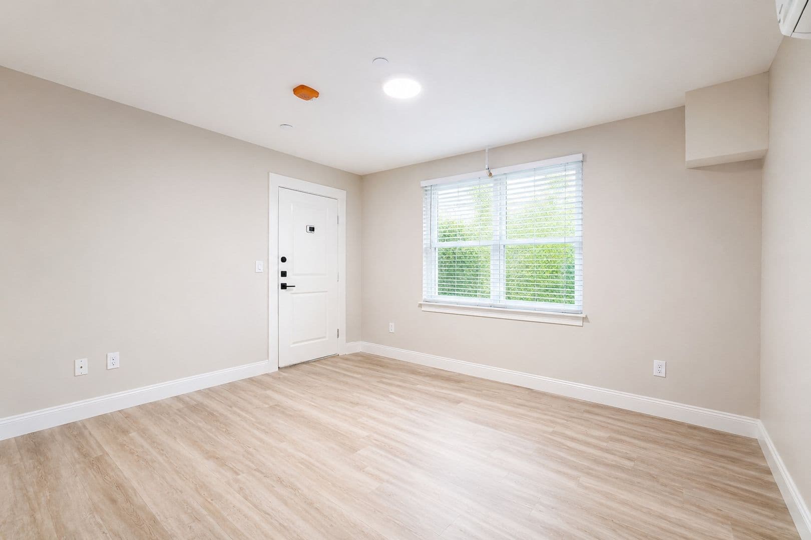 VEER Apartments 2 of 10
