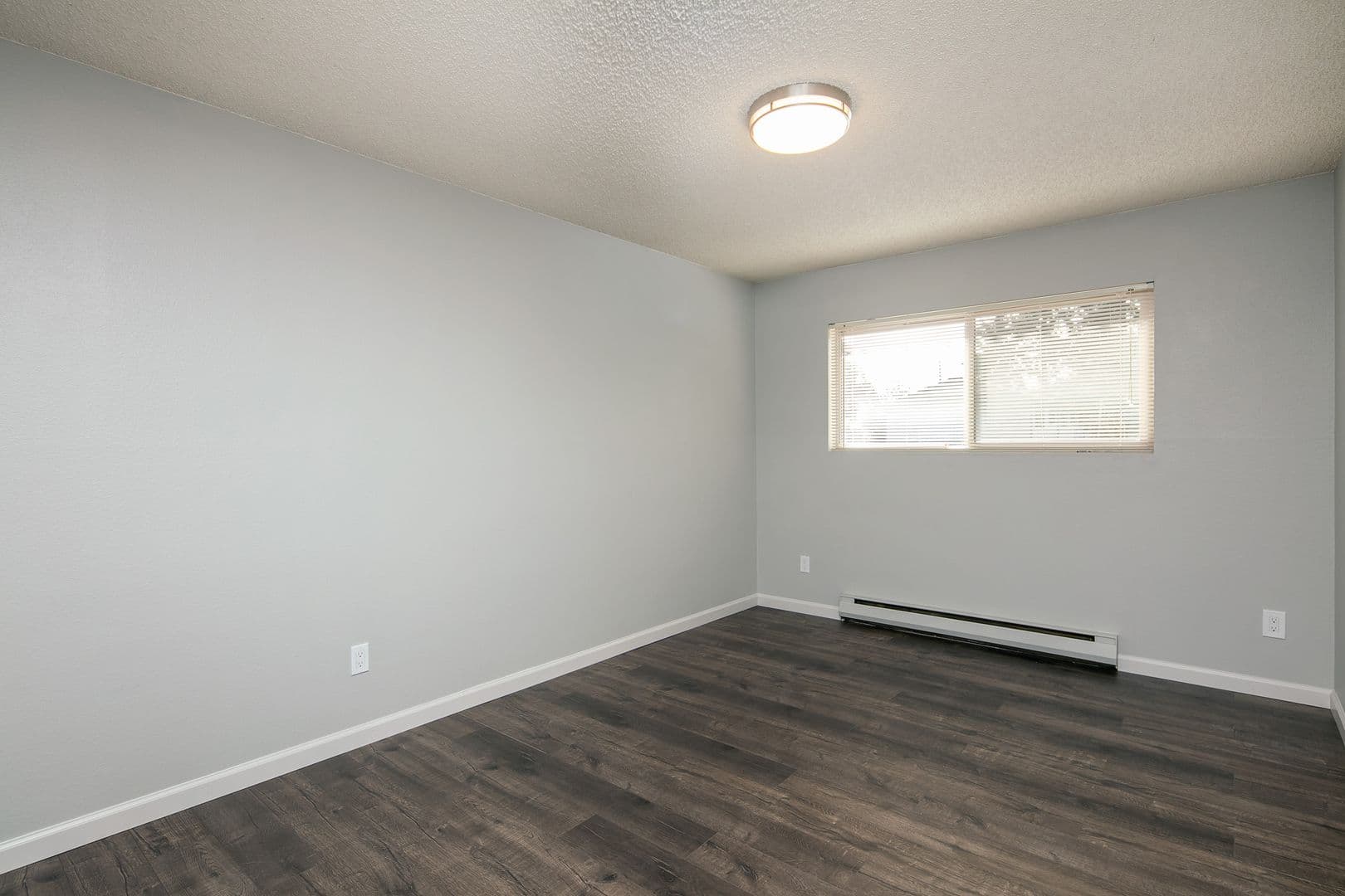 Glen Grove Apartments 6 of 9