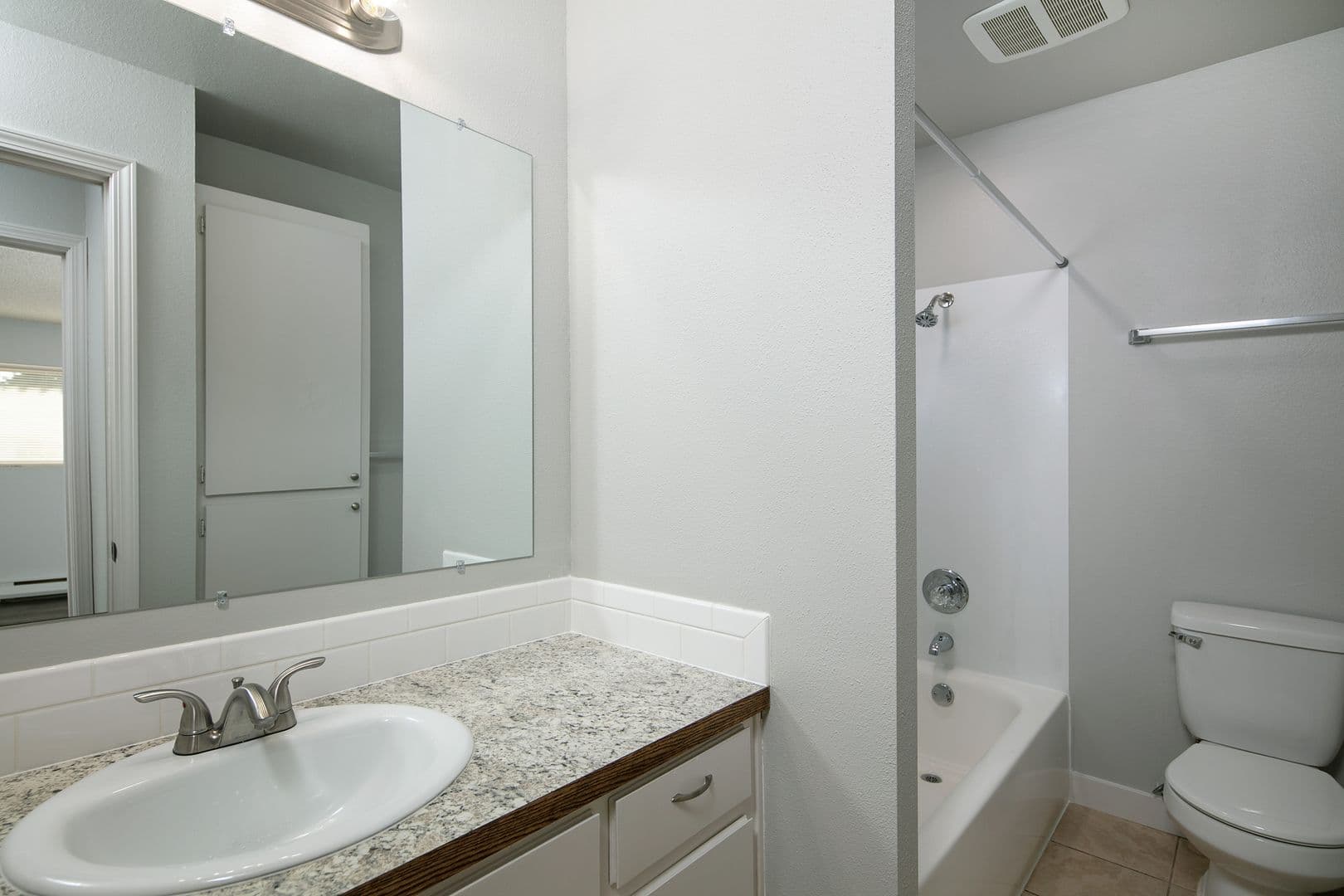 Glen Grove Apartments 8 of 9