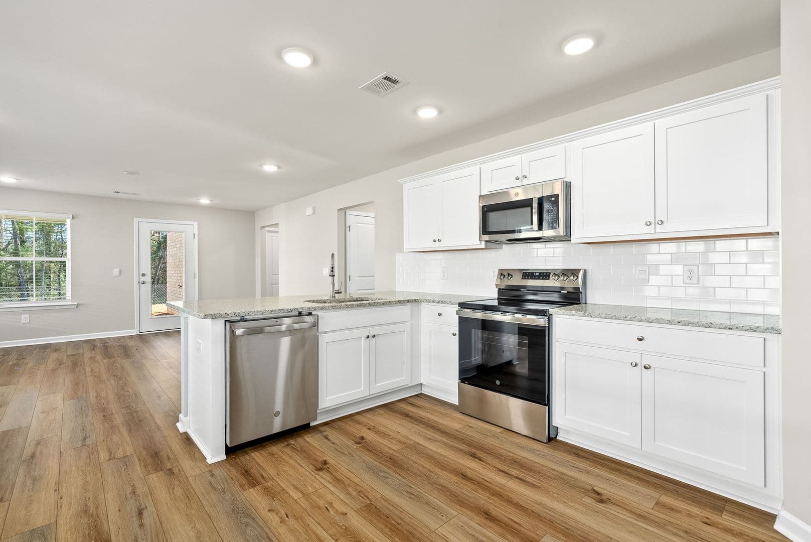 Westridge Crossing - 1189 Douglas St. 7 of 20