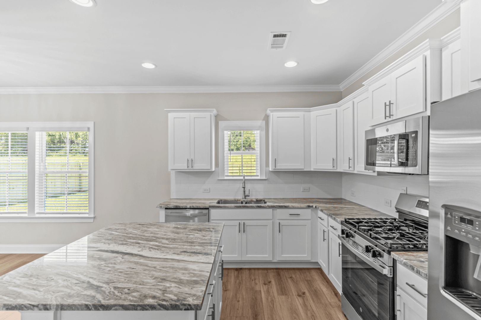 Hunter's Hill - 212 Clifton Dr. 11 of 28