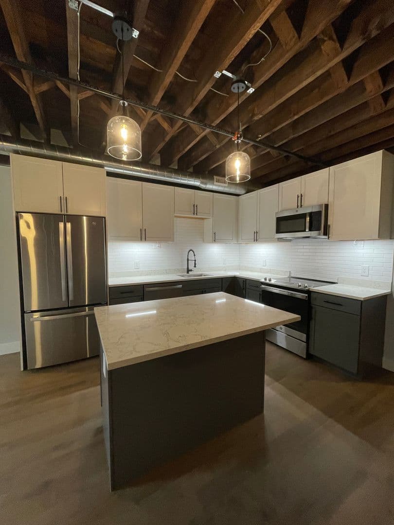 1 Bedroom 1 Bath Apartment - Downtown Utica - Move in for $500 13 of 18