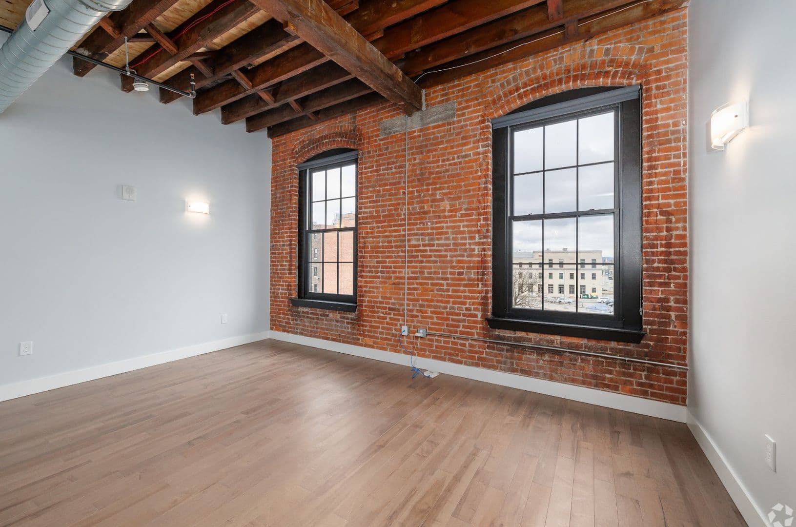 Available One Bedroom Downtown Utica 14 of 30