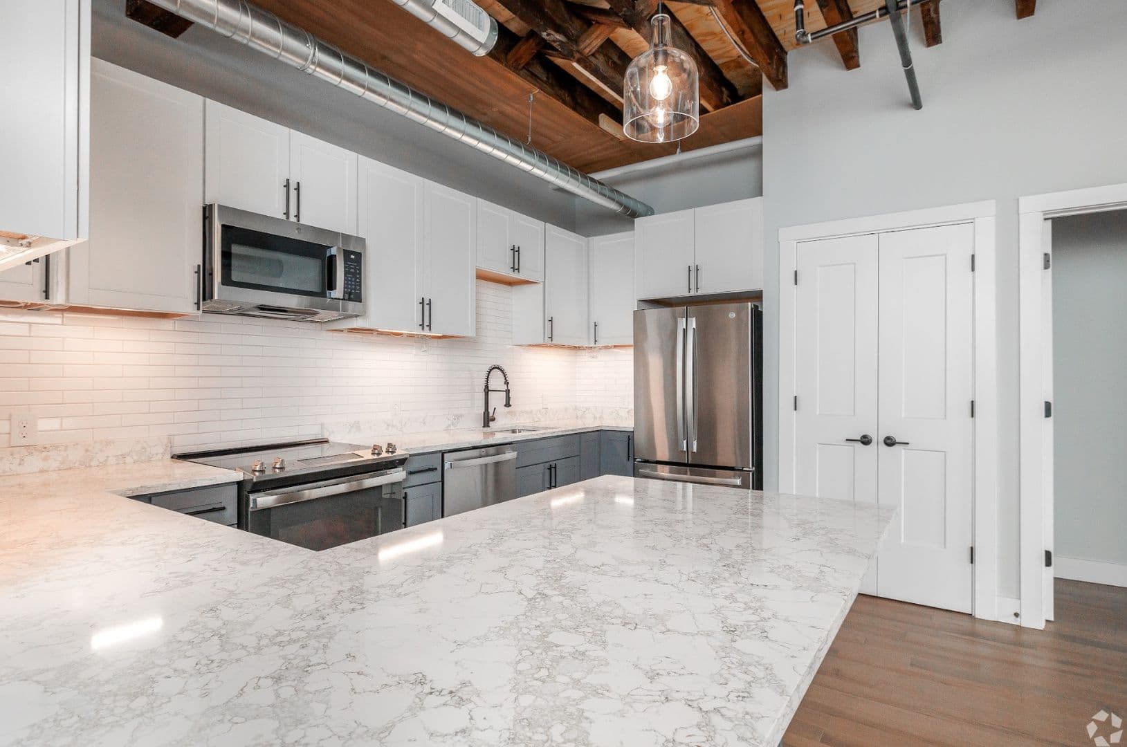 Available One Bedroom Downtown Utica 24 of 30