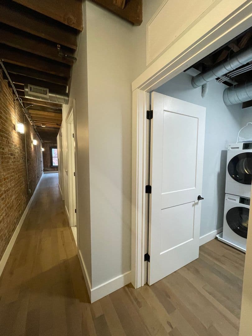 1 Bedroom 1 Bath Apartment - Downtown Utica - Move in for $500 18 of 18