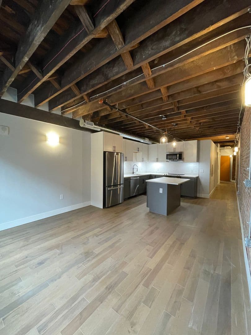 1 Bedroom 1 Bath Apartment - Downtown Utica - Move in for $500 14 of 18