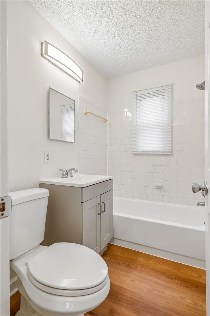 4958 Just Street NE 13 of 16