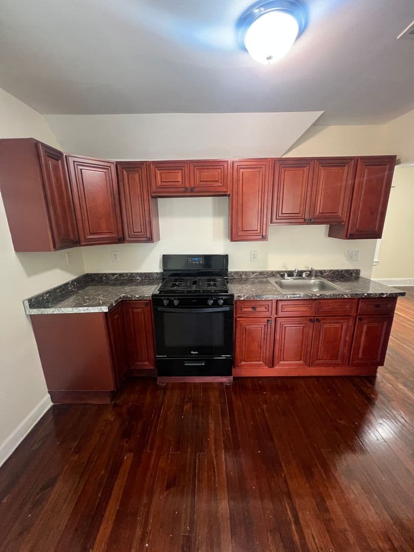 65-67 Fox St 1 of 8