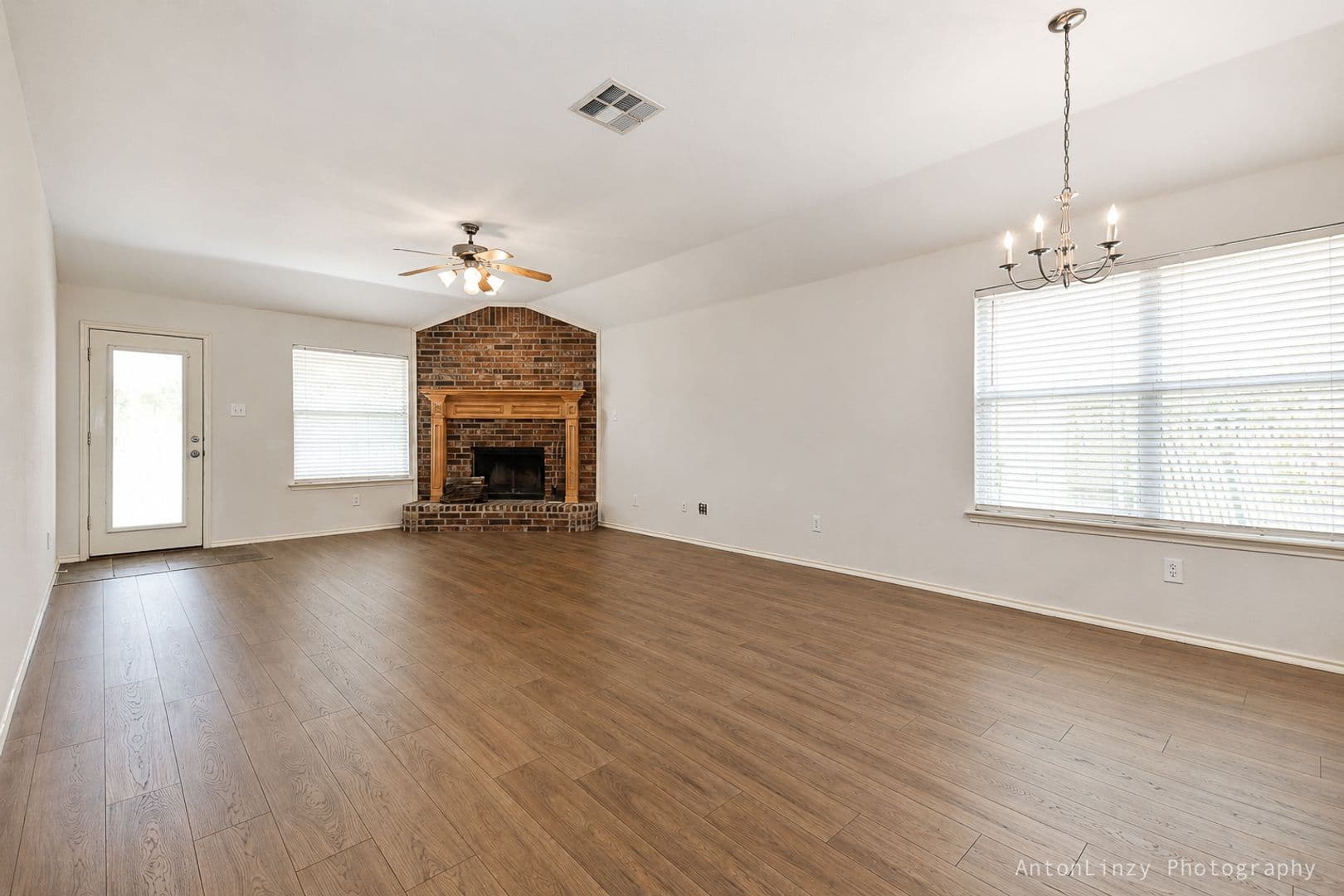 701 Orchid Blvd 3 of 16