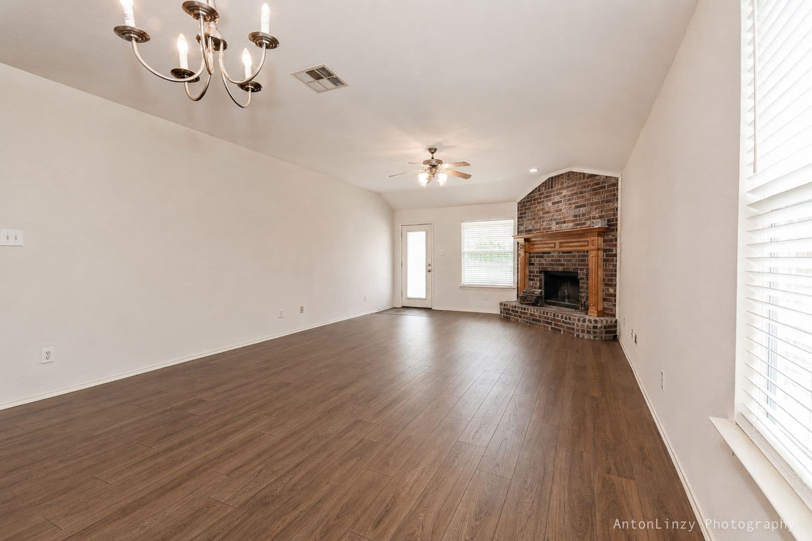 701 Orchid Blvd 4 of 16